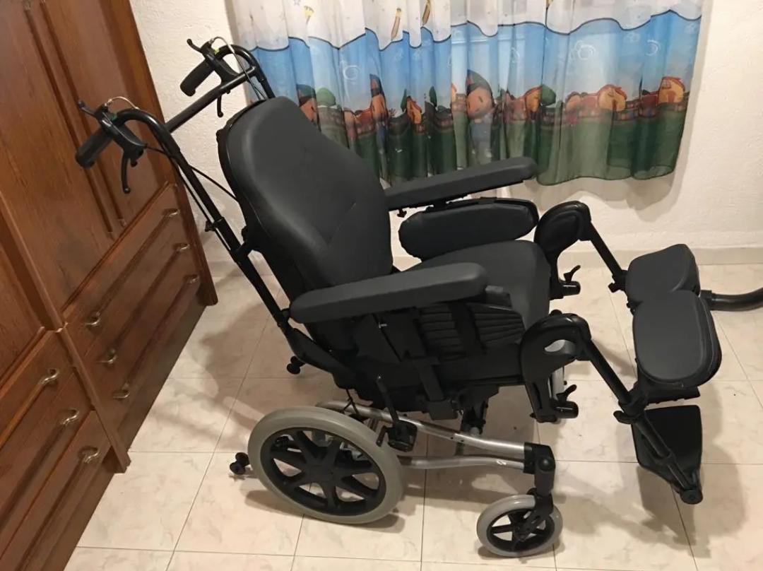 Silla 2ª mano. (tienda de Denia)